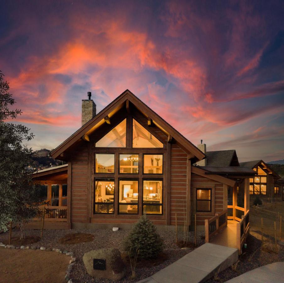 Chic Retreat Indoor Outdoor Fireplace, Private Jacuzzi, Great Location! Estes Park Luaran gambar