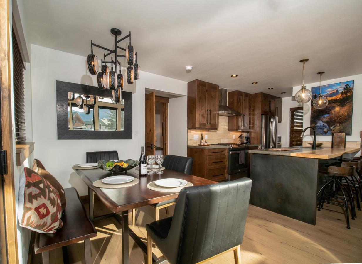 Chic Retreat Indoor Outdoor Fireplace, Private Jacuzzi, Great Location! Estes Park Luaran gambar