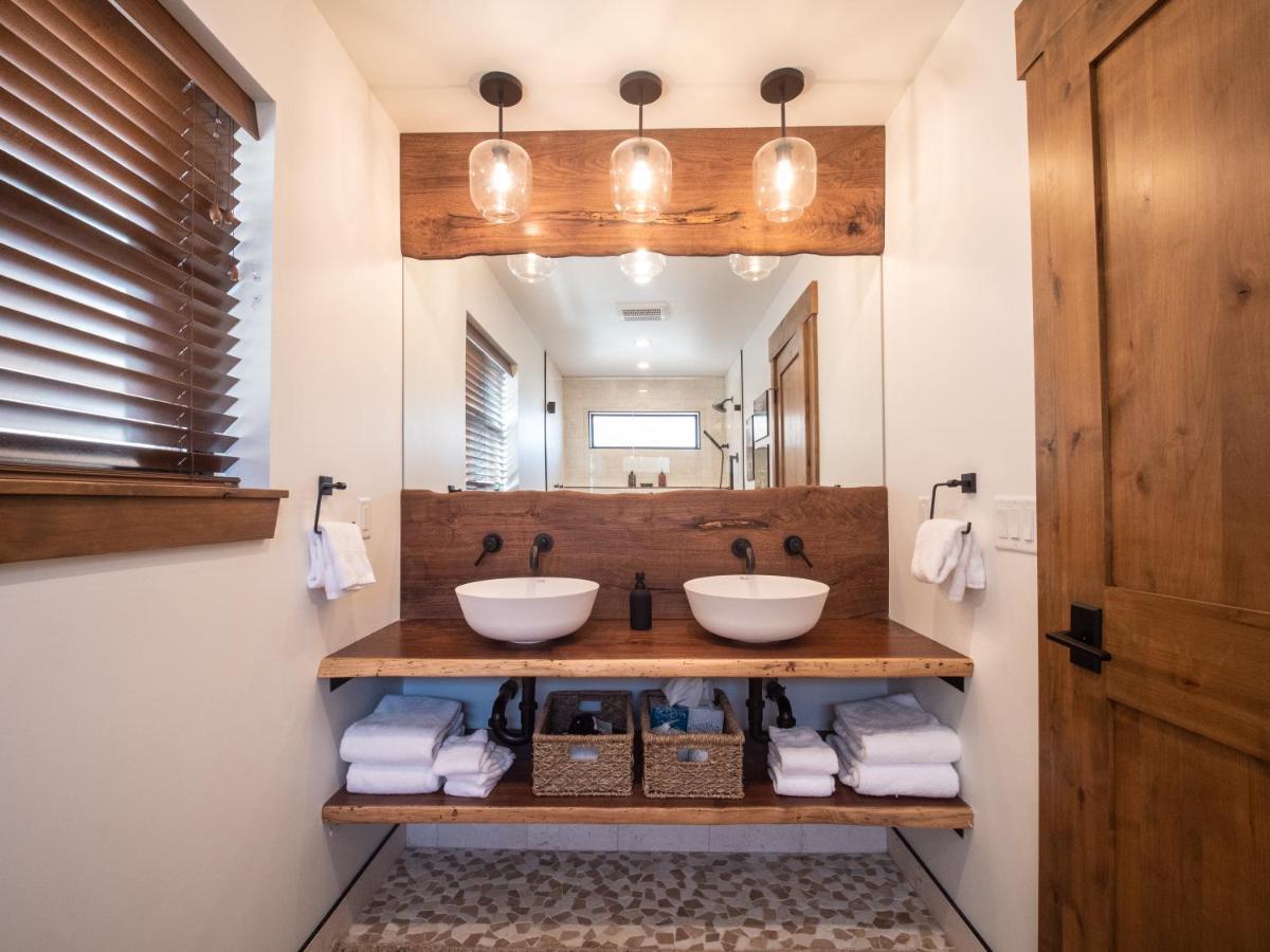 Chic Retreat Indoor Outdoor Fireplace, Private Jacuzzi, Great Location! Estes Park Luaran gambar