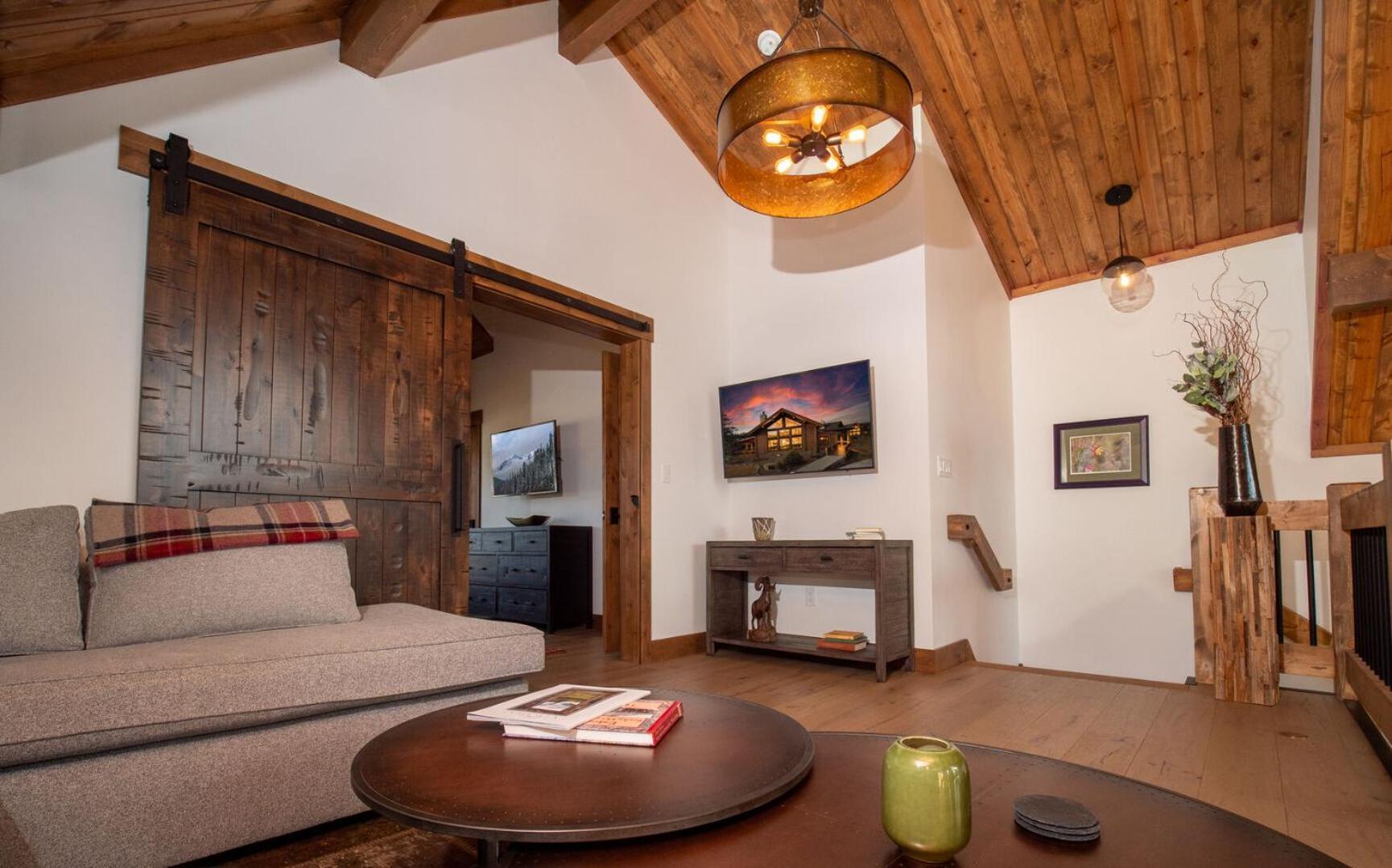 Chic Retreat Indoor Outdoor Fireplace, Private Jacuzzi, Great Location! Estes Park Bilik gambar