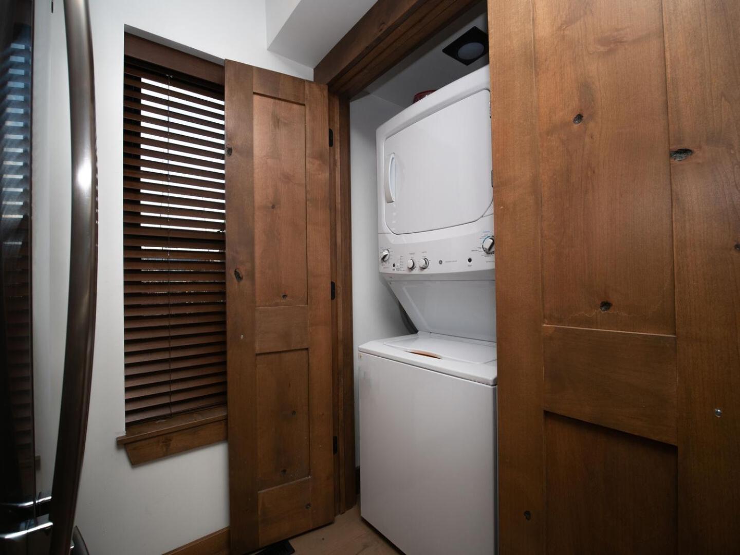 Chic Retreat Indoor Outdoor Fireplace, Private Jacuzzi, Great Location! Estes Park Bilik gambar